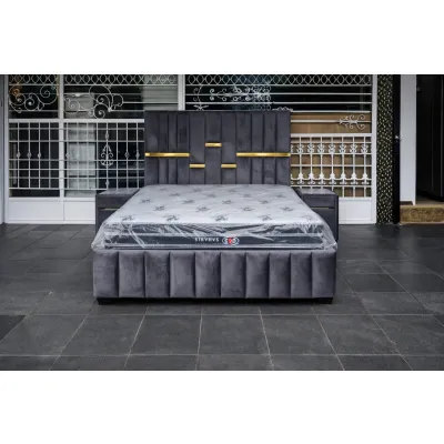 Double bed bedroom set